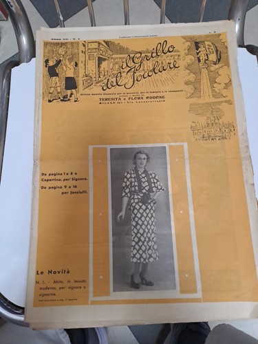 Model attached the magazine - to,